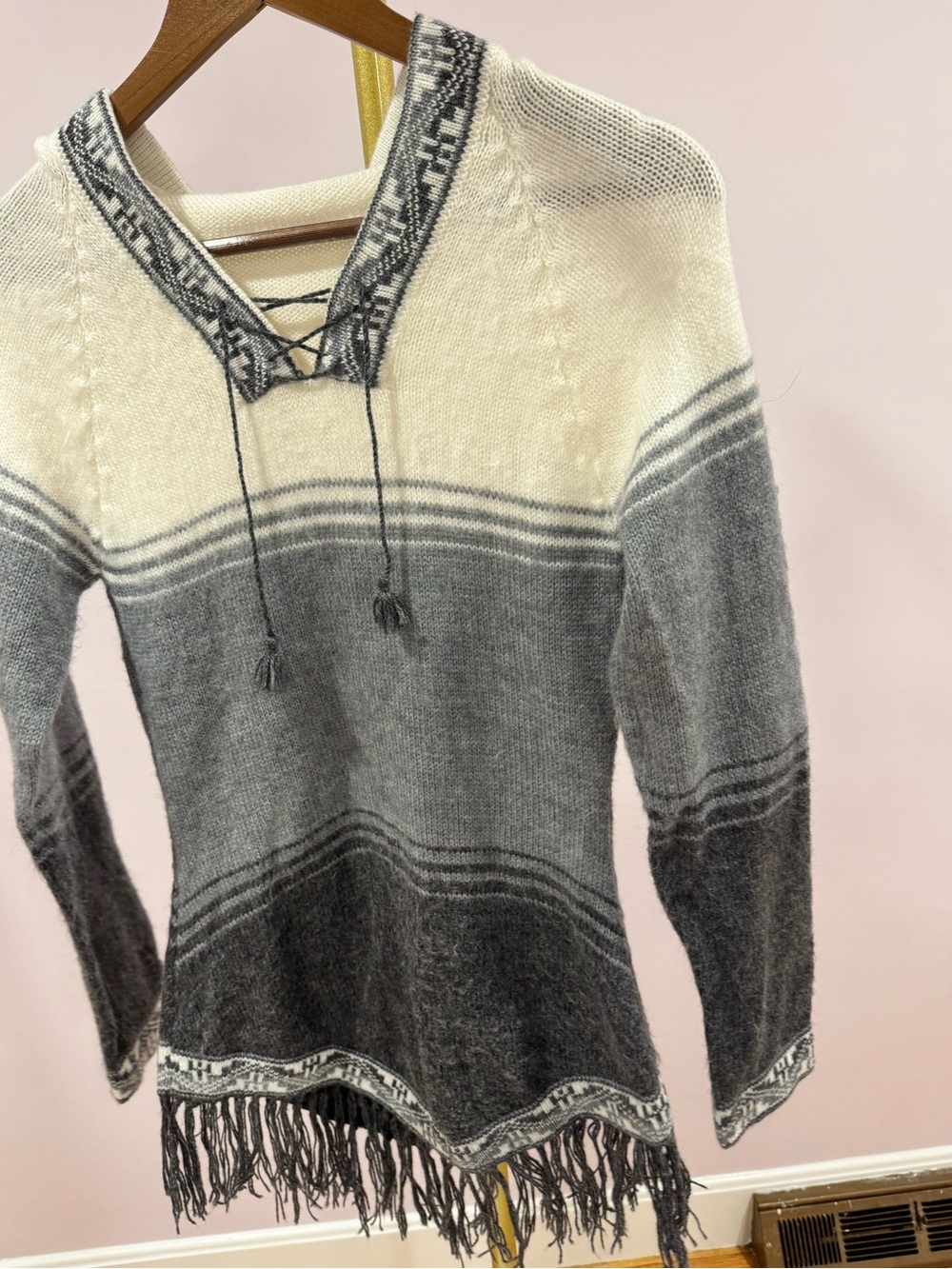 Boho Fringe Sweater Tunic Gray Ivory Lace-Up Knit Pullover Women's S/M - Picture 3 of 4